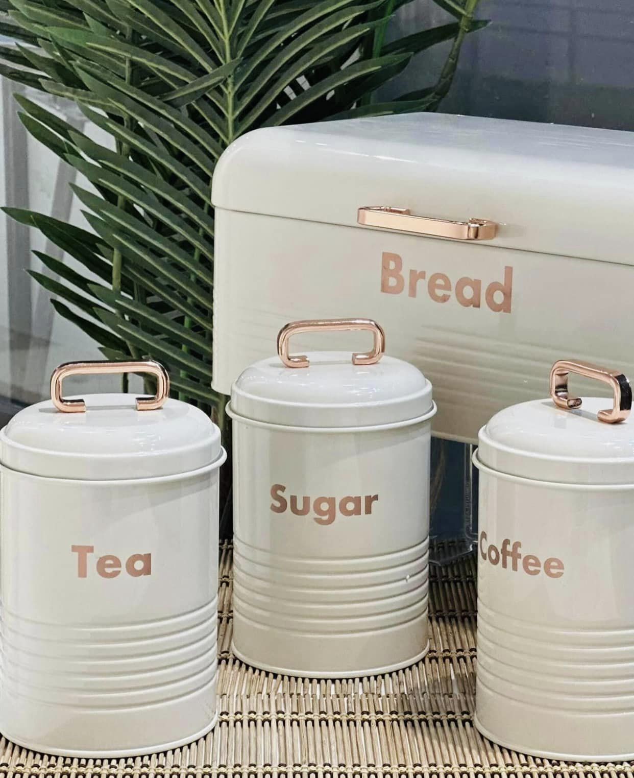 Bread Box With 3 Pcs Jar