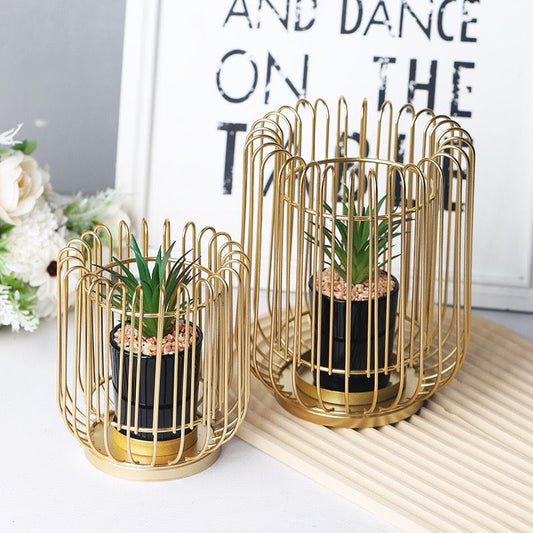 2-Pcs set Planter With Acute Metallic Structure